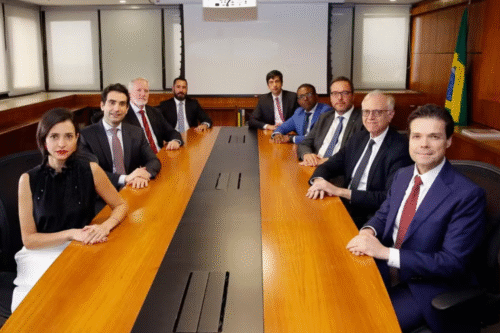 Copom faz interrupção no ciclo de alta da Selic, afirma BC